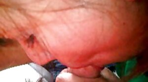 Une salope anale film porno en streaming vf branchée prend une bite dans le cul béant