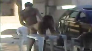 Stud a attrapé des besties sexy en train de baiser sous film porno en français la douche et il les rejoint