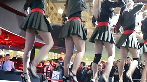 Un film porno français amateur anime japonais aux gros seins se fait baiser par un monstre araignée